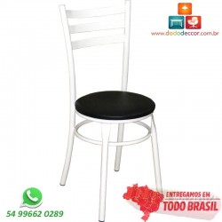 Cadeira DO424 Branca com Assento em Corino Preto | Cozinha e Área Gourmet