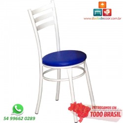 Cadeira DO 424 Branca com Assento em Corino Azul | Cozinha e Área Gourmet